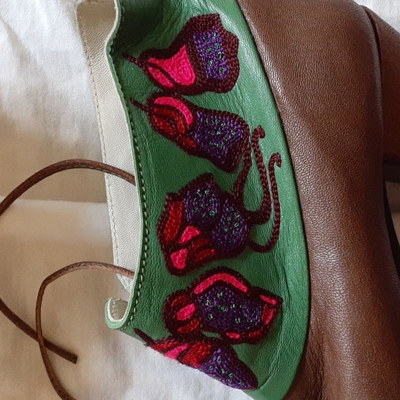 Belize Embroidered Boots - Picture 7 of 7
